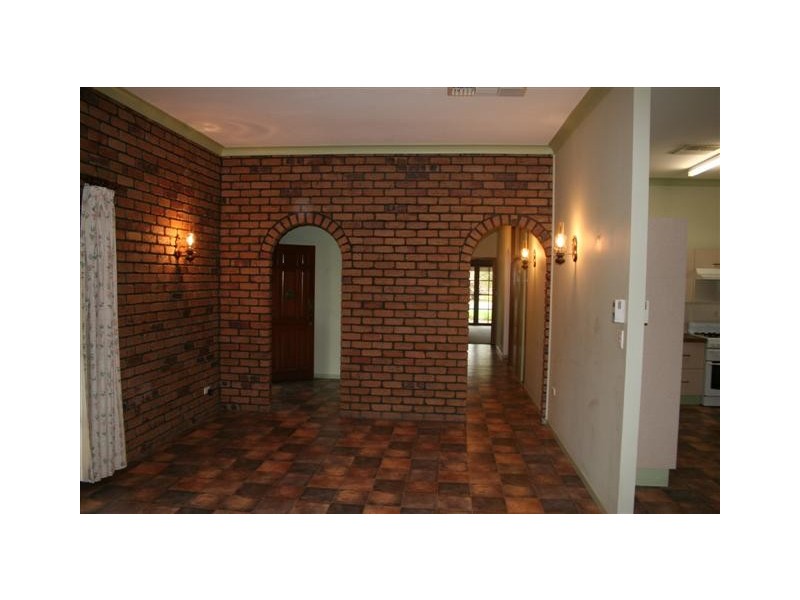 13 Marsden Court, Roma QLD 4455