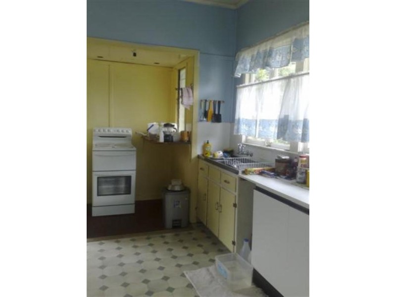 9 Fowles Street, Roma QLD 4455