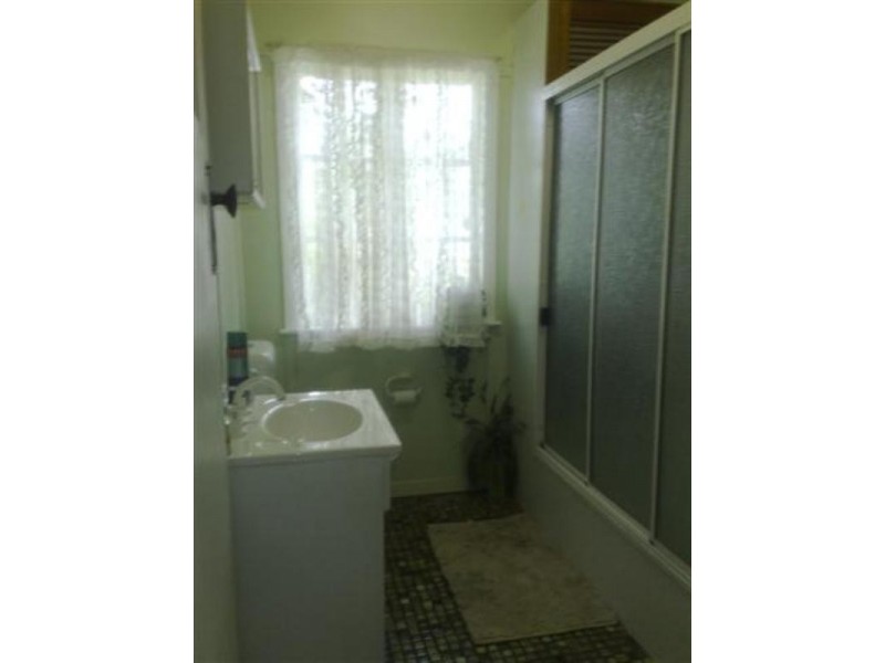 9 Fowles Street, Roma QLD 4455