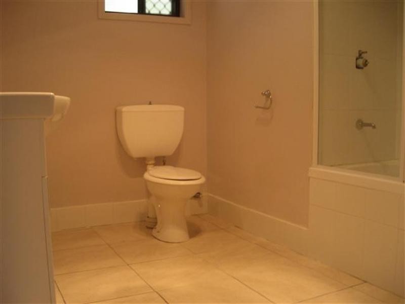 21 Alexander Avenue, Roma QLD 4455