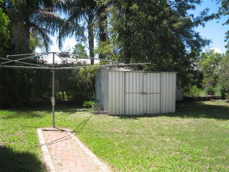 21 Alexander Avenue, Roma QLD 4455