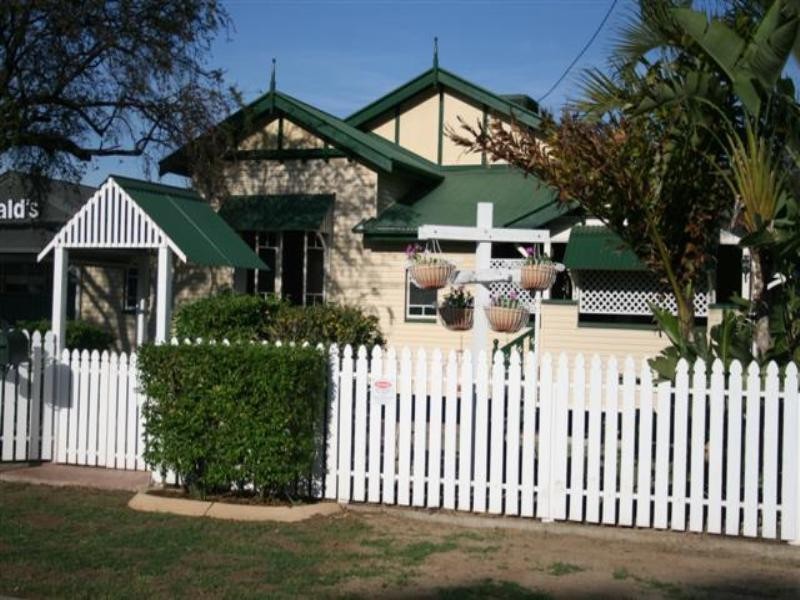 52 Hawthorne Street, Roma QLD 4455