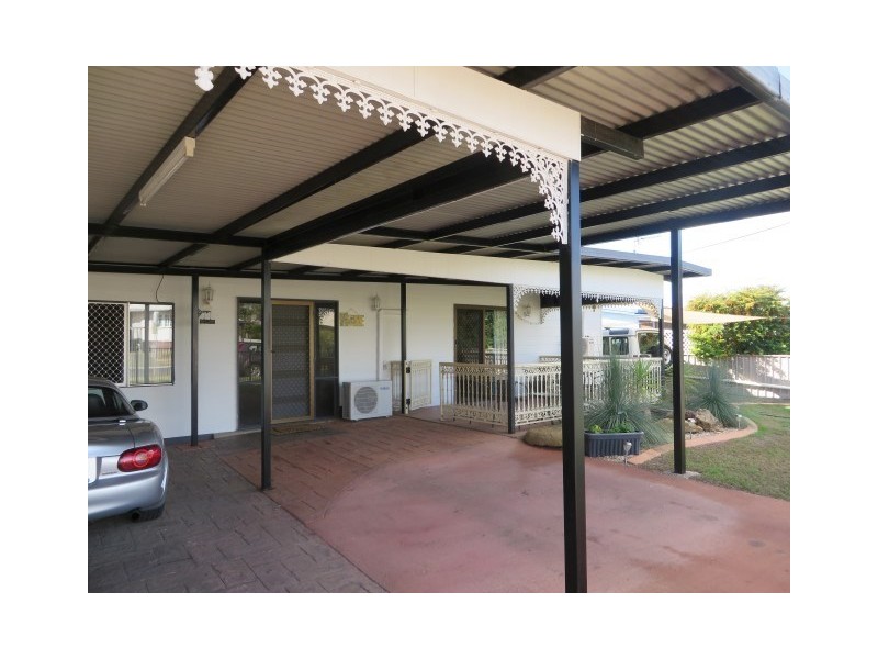 115 Miscamble Street, Roma QLD 4455
