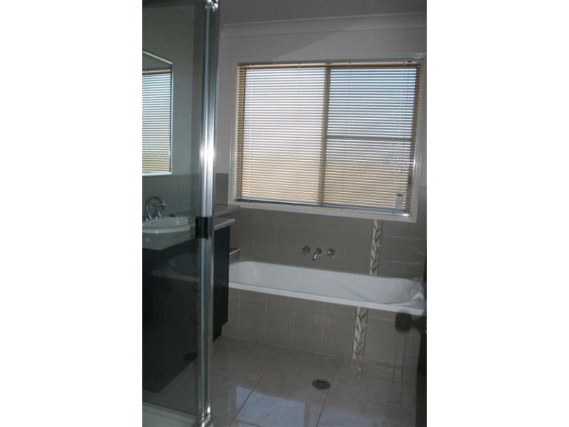 214 Bourne Drive, Roma QLD 4455