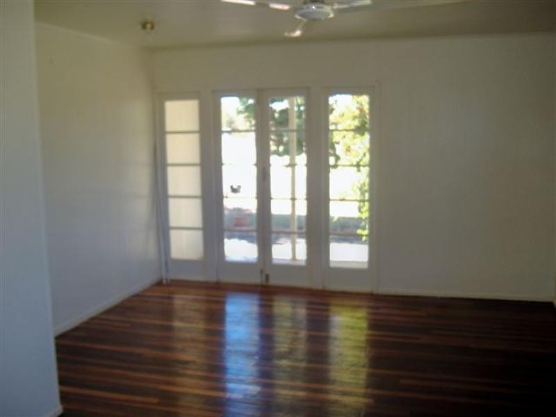 3 Augusta Street, Surat QLD 4417