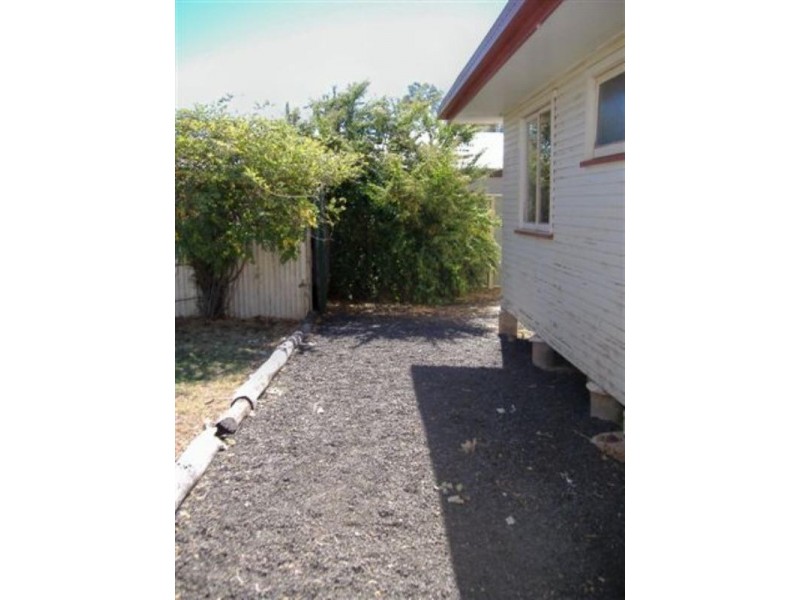 3 Augusta Street, Surat QLD 4417