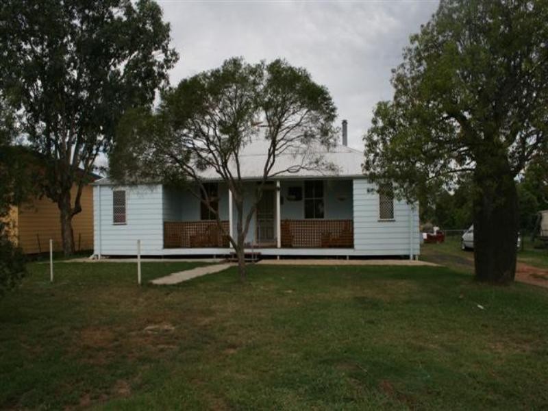 42 Feather Street, Roma QLD 4455