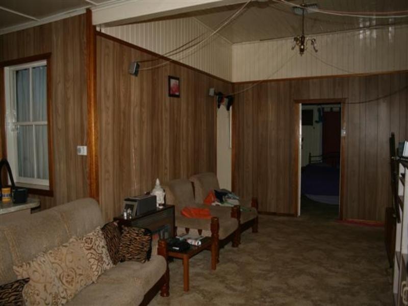4 Twine Street, Roma QLD 4455