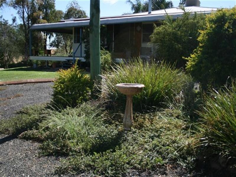 64 Roslyn Drive, Roma QLD 4455