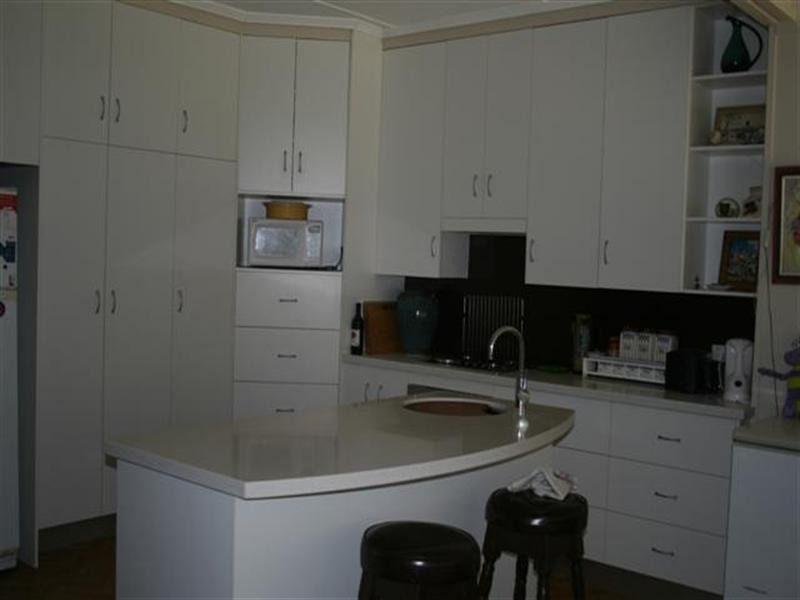 64 Roslyn Drive, Roma QLD 4455