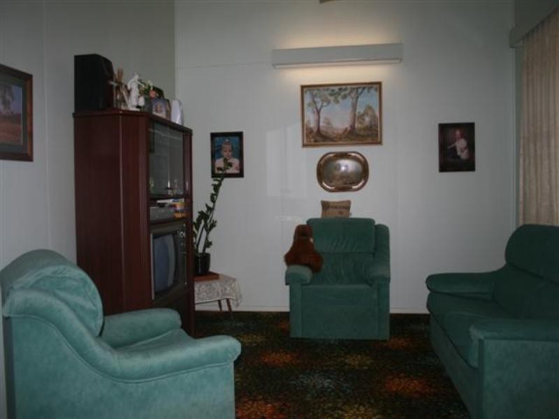 16 Phillip Street, Roma QLD 4455