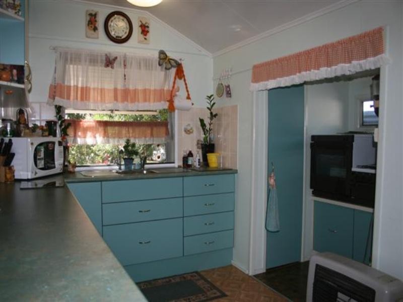 16 Phillip Street, Roma QLD 4455