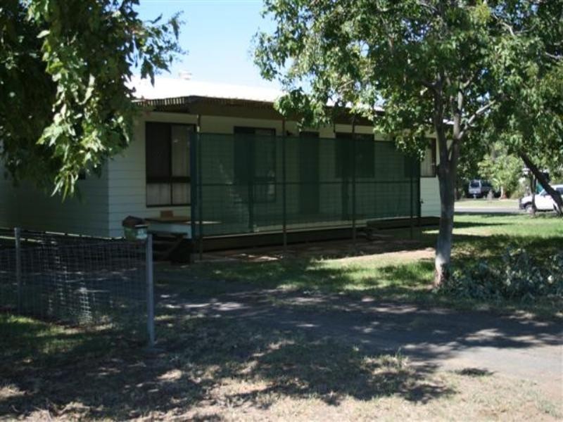 65 Raglan Street, Roma QLD 4455