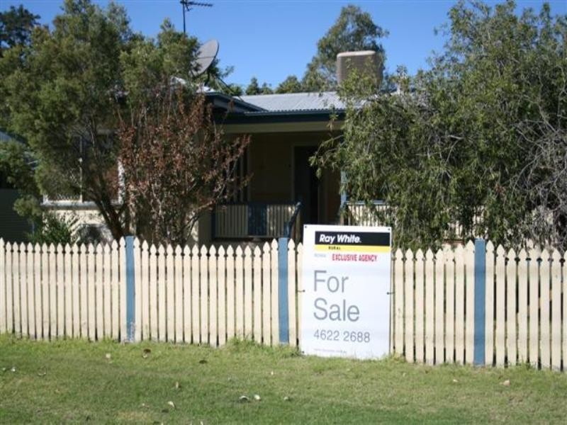 44 Taylor Street, Roma QLD 4455