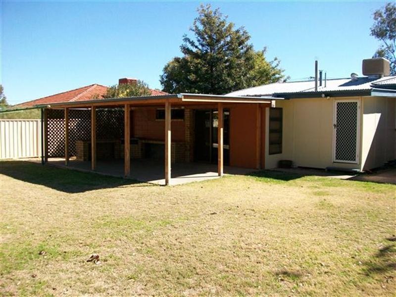 44 Taylor Street, Roma QLD 4455