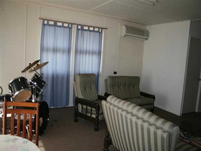 16 Mullavey Street, Roma QLD 4455