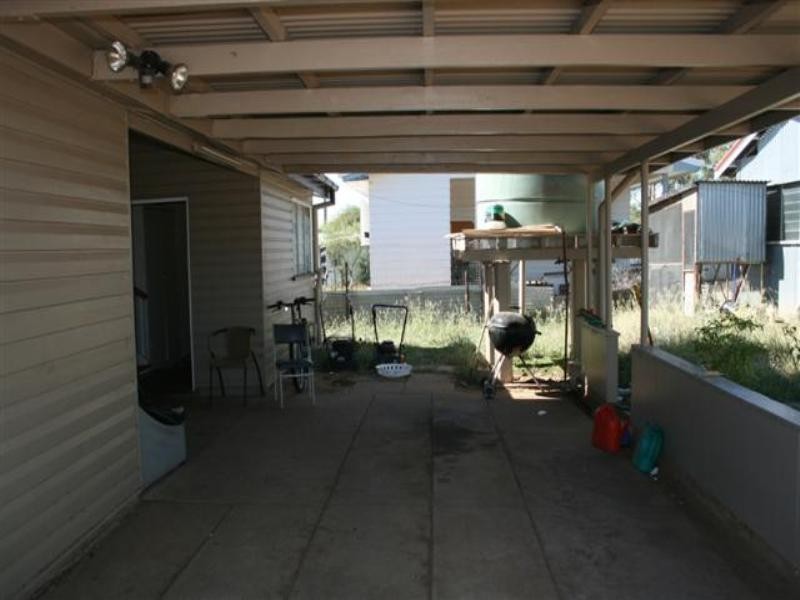 16 Mullavey Street, Roma QLD 4455