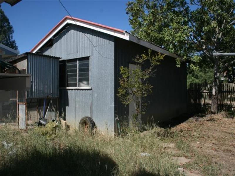 16 Mullavey Street, Roma QLD 4455