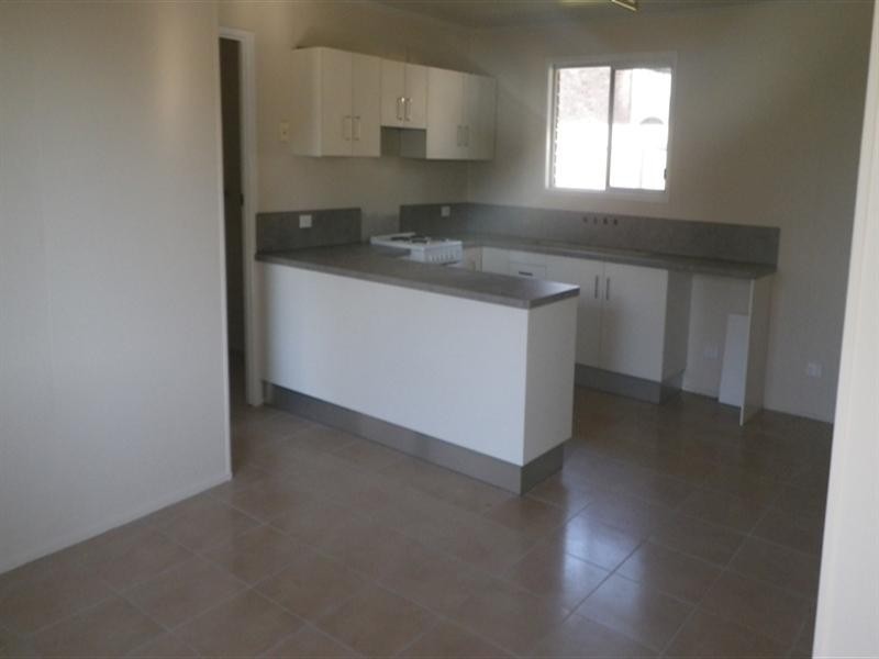 105 Currey Street, Roma QLD 4455