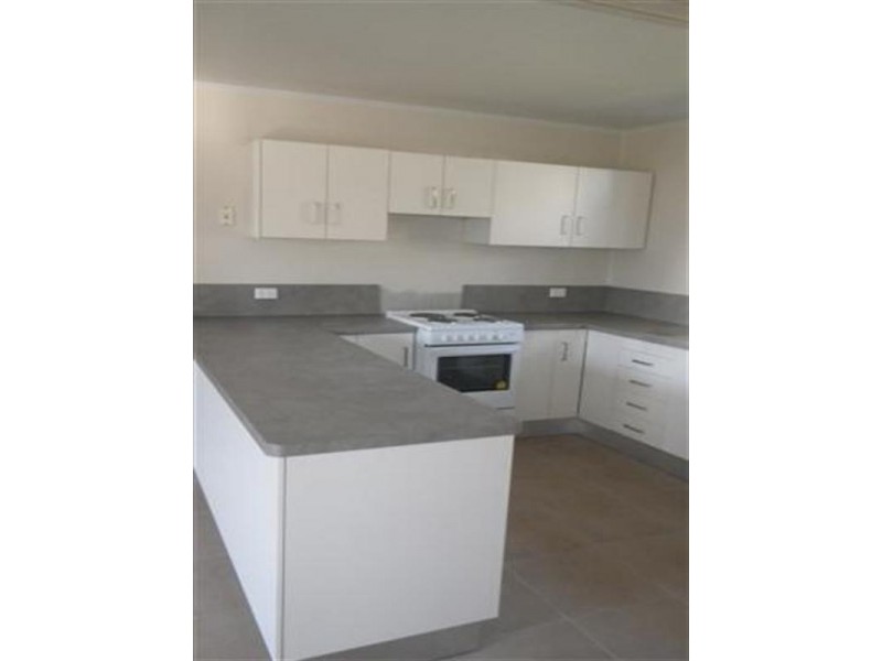 105 Currey Street, Roma QLD 4455