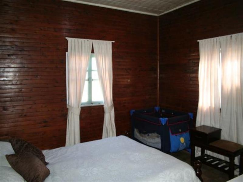 18 Bedwell St and 14 Banks Street, Yuleba QLD 4427