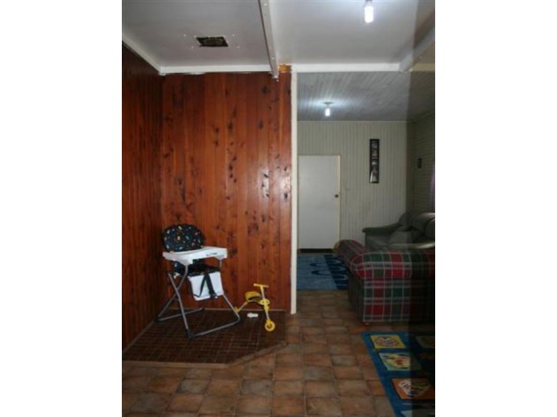 18 Bedwell St and 14 Banks Street, Yuleba QLD 4427