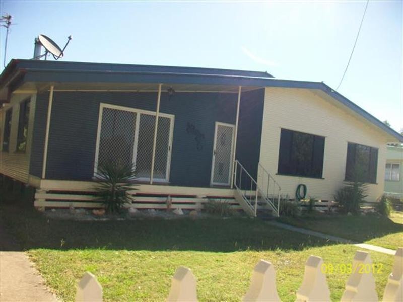 11 Eva Street, Roma QLD 4455