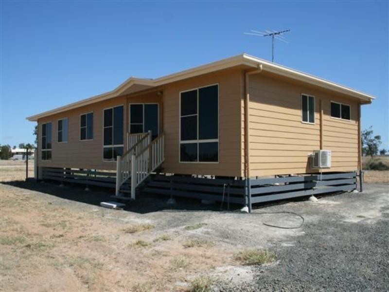 214 Bourne Drive, Roma QLD 4455