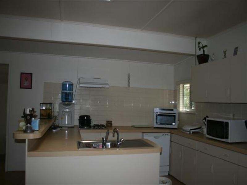 9 Hoffman Street, Roma QLD 4455