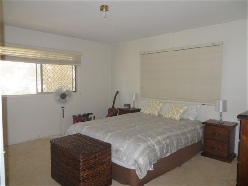 9 Hoffman Street, Roma QLD 4455