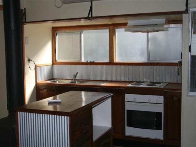 63 Gregory Street, Roma QLD 4455