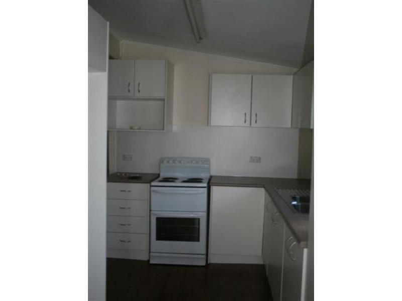 1 Hawthorne Street, Roma QLD 4455