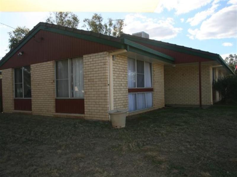 59 Cottell Street, Roma QLD 4455