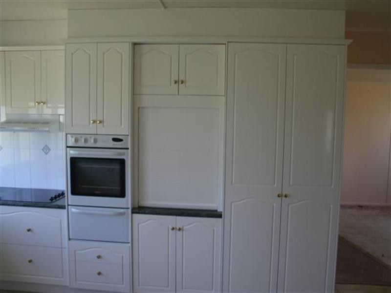 18 Lewis Street, Roma QLD 4455