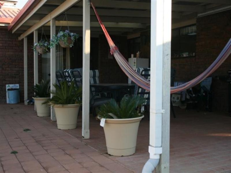 6 Madison Terrace, Roma QLD 4455