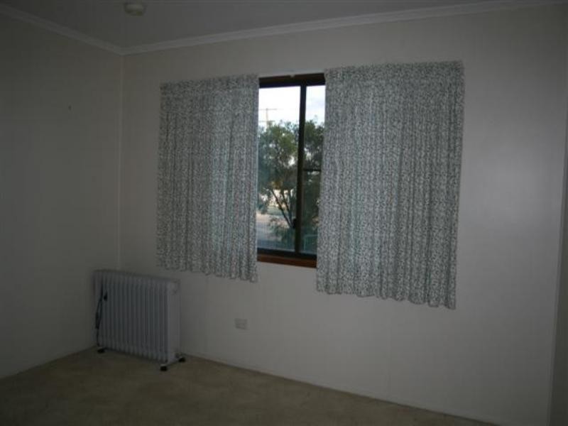 65 Currey Street, Roma QLD 4455