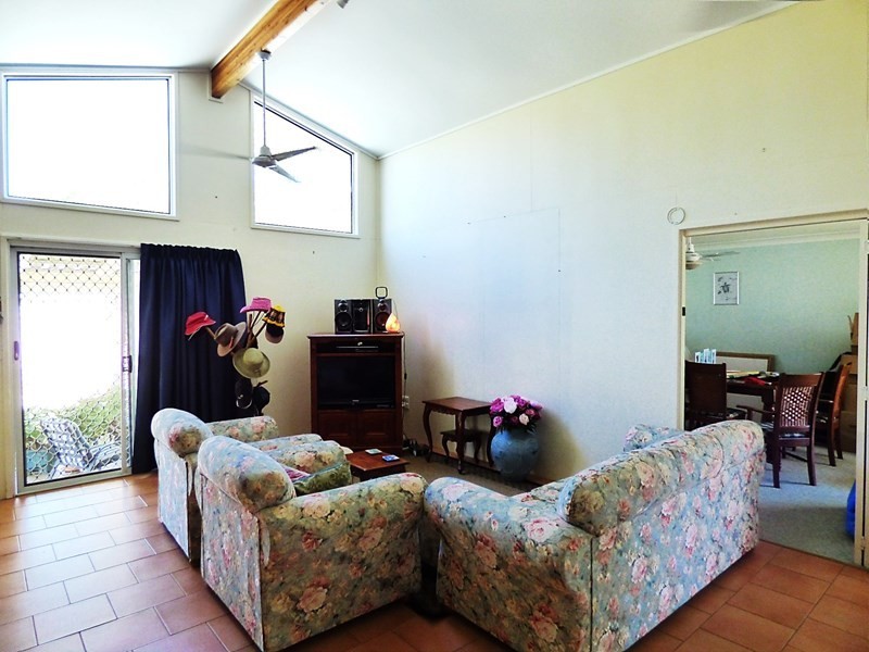 36 Elmer Street, Roma QLD 4455