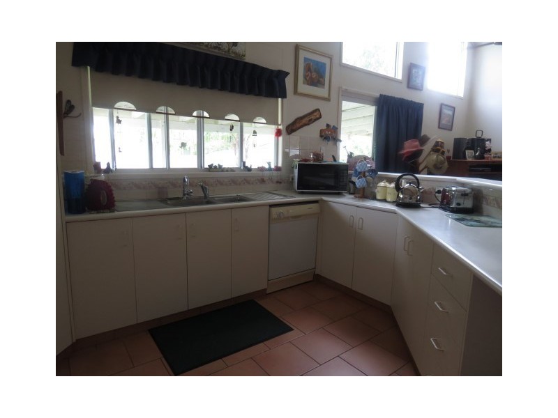 36 Elmer Street, Roma QLD 4455