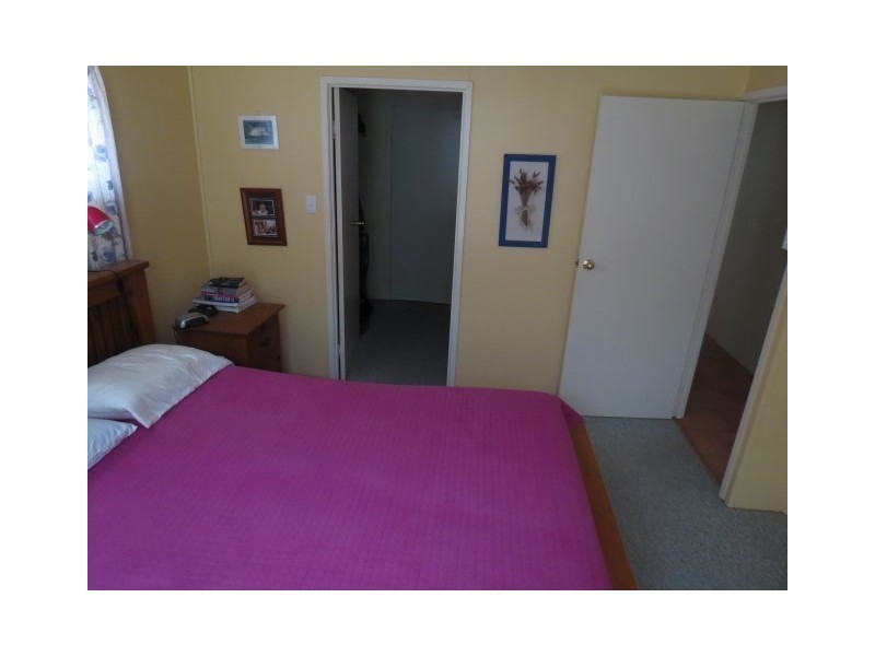 36 Elmer Street, Roma QLD 4455