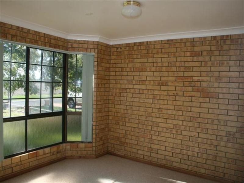 22 Edna Street, Roma QLD 4455