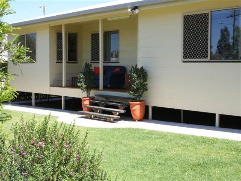 117 Currey Street, Roma QLD 4455