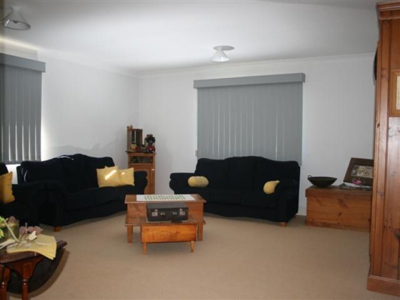 117 Currey Street, Roma QLD 4455