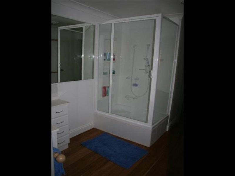 117 Currey Street, Roma QLD 4455