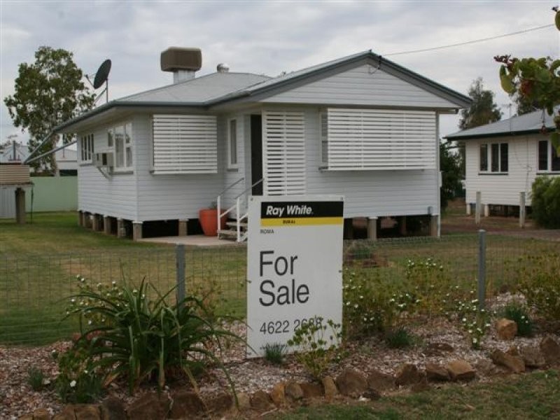 126 Currey Street, Roma QLD 4455