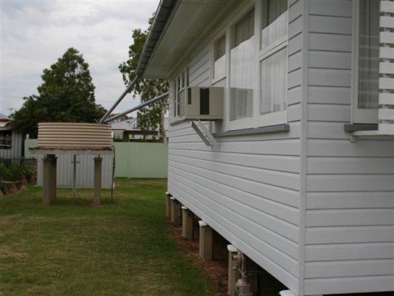 126 Currey Street, Roma QLD 4455