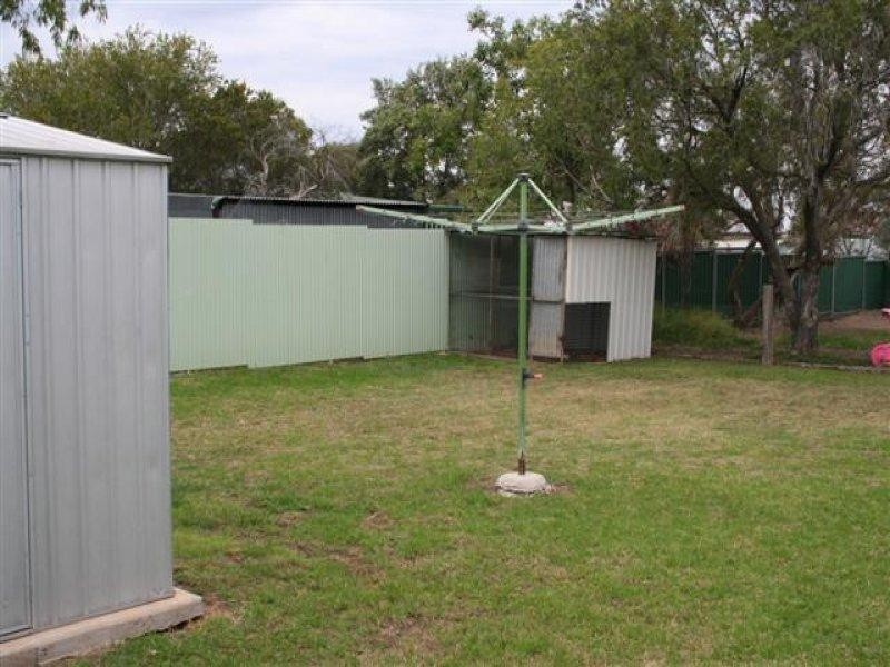 126 Currey Street, Roma QLD 4455