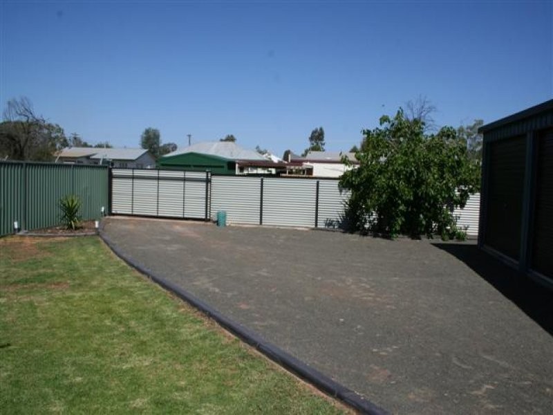 6 Mullavey Street, Roma QLD 4455