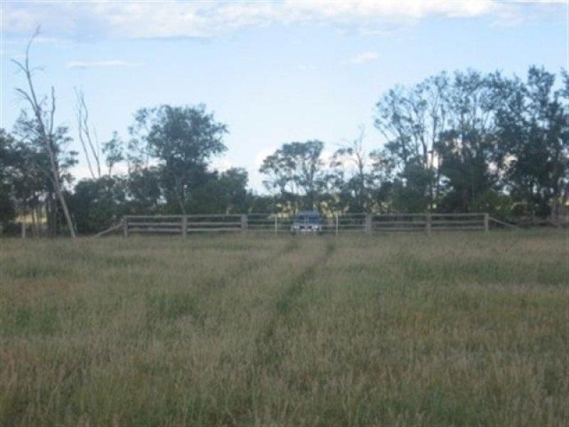 65 Bradshaw Lane, Taroom QLD 4420