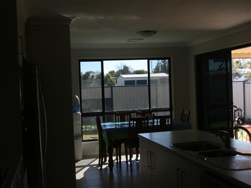 4 Tate Place, Roma QLD 4455