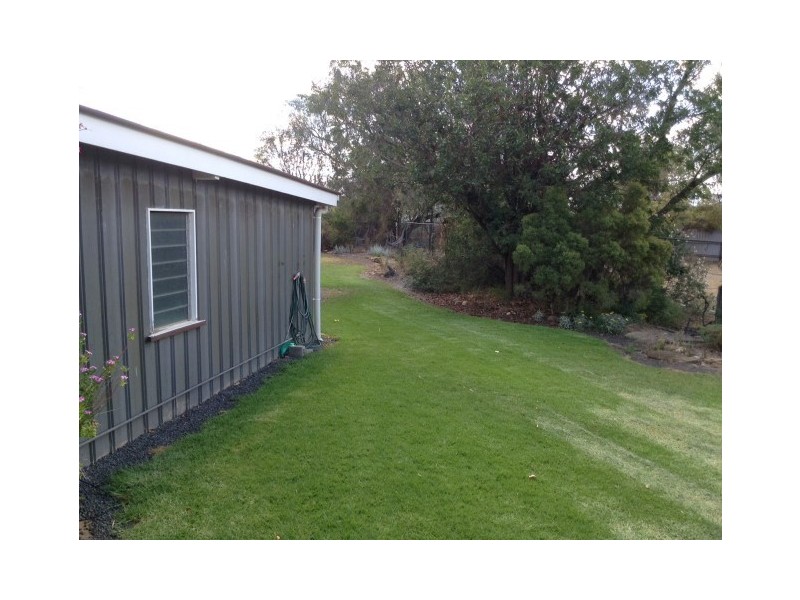 19 McEwan Street, Roma QLD 4455